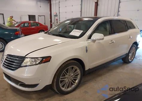 2019 Lincoln Mkt Reserve из США, поврежденный, VIN 2LMHJ5AT4KBL00812